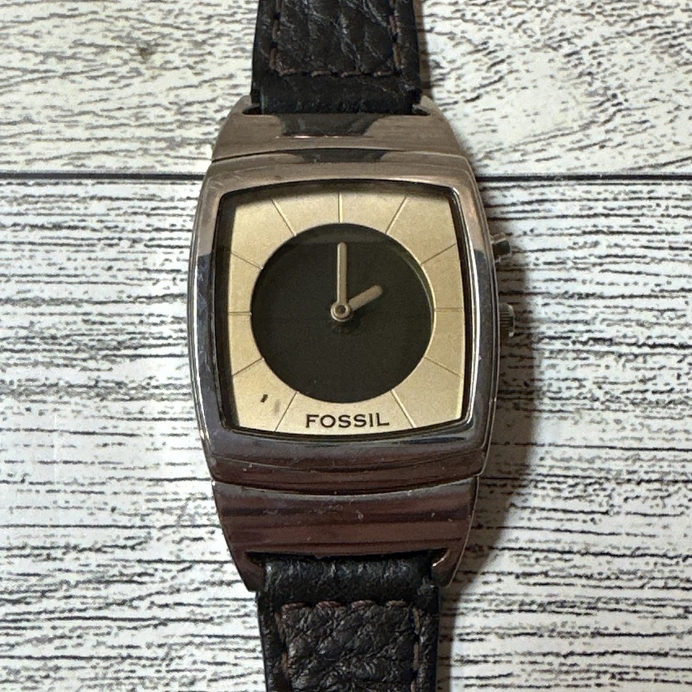 Fossil Ladies Big Tic Two-Hand Silver Watch Brown Band *Untested*